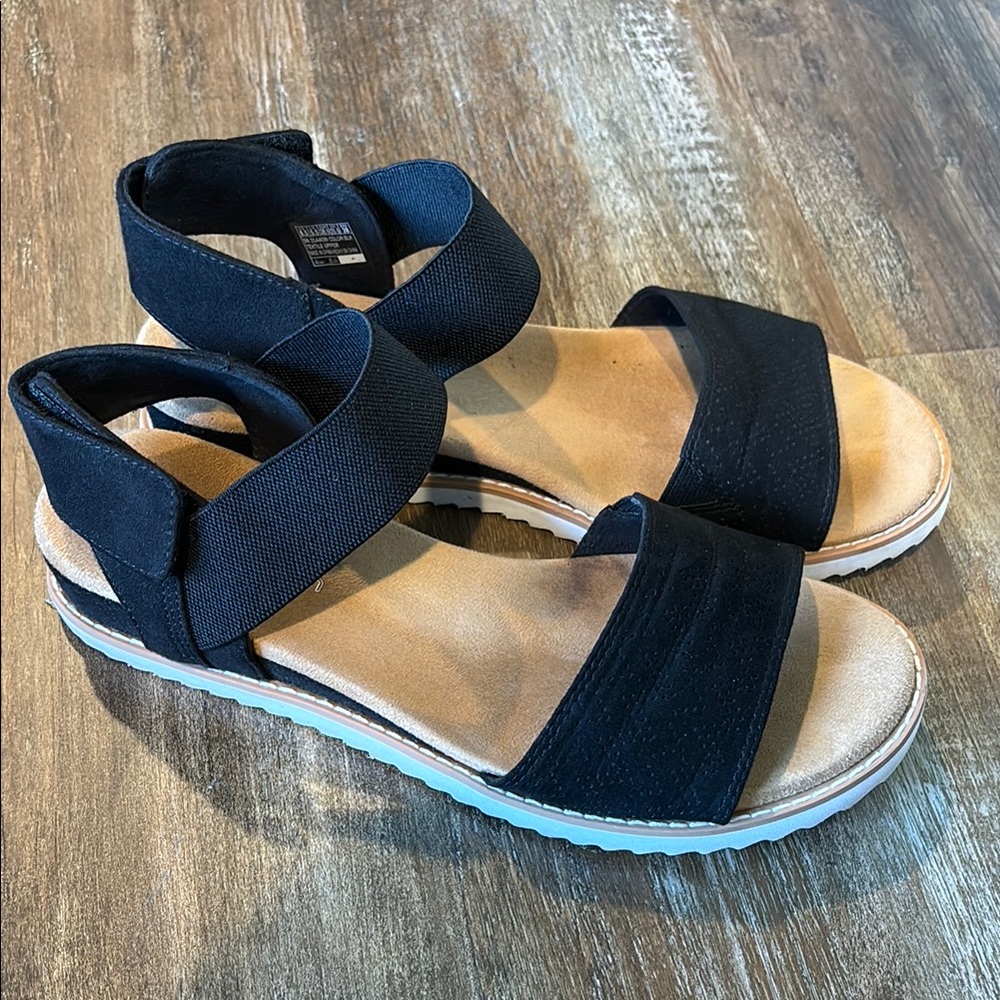 Wide Fit Black Sandals